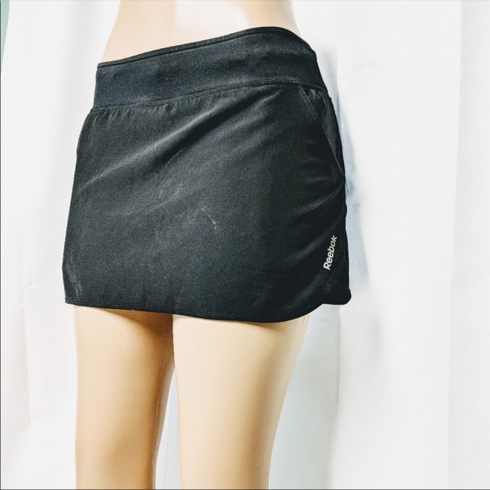 Reebok Athletic Skirt sz M Black